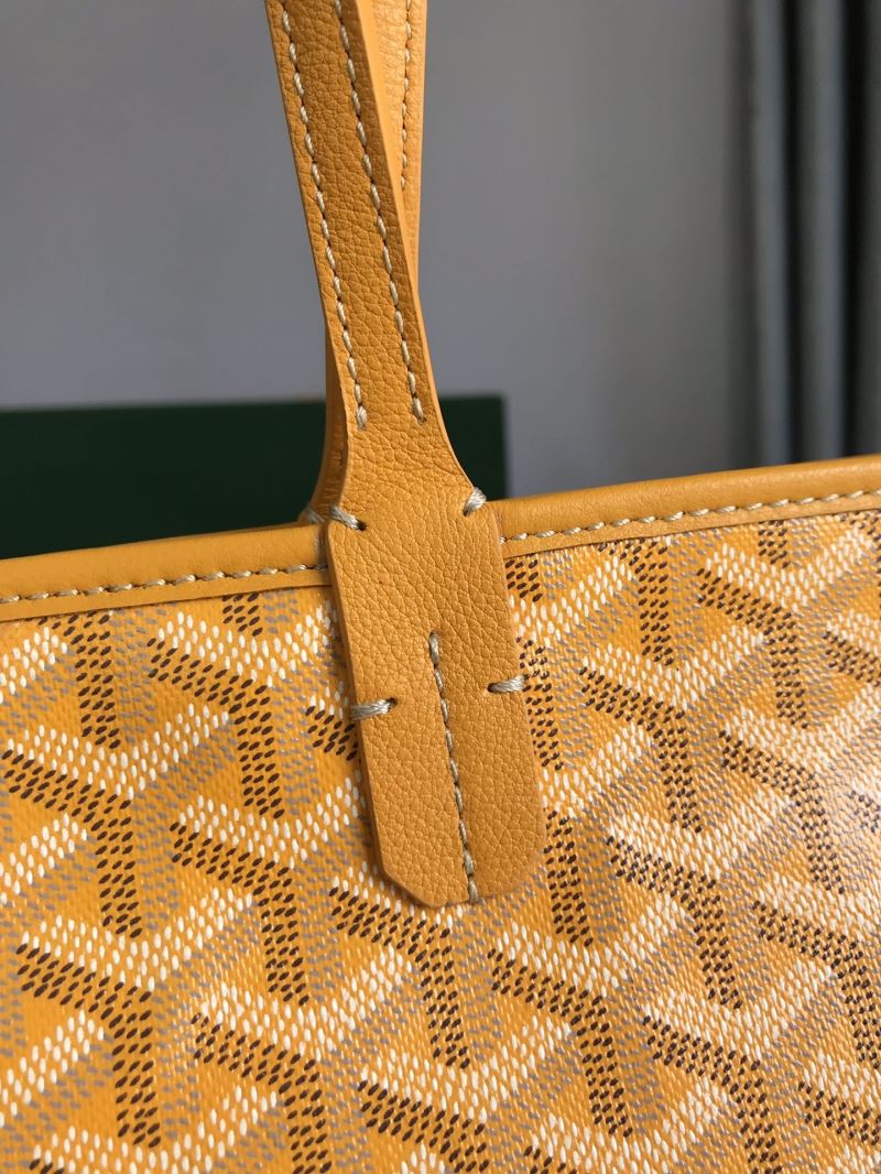 Goyard Shopping Bags